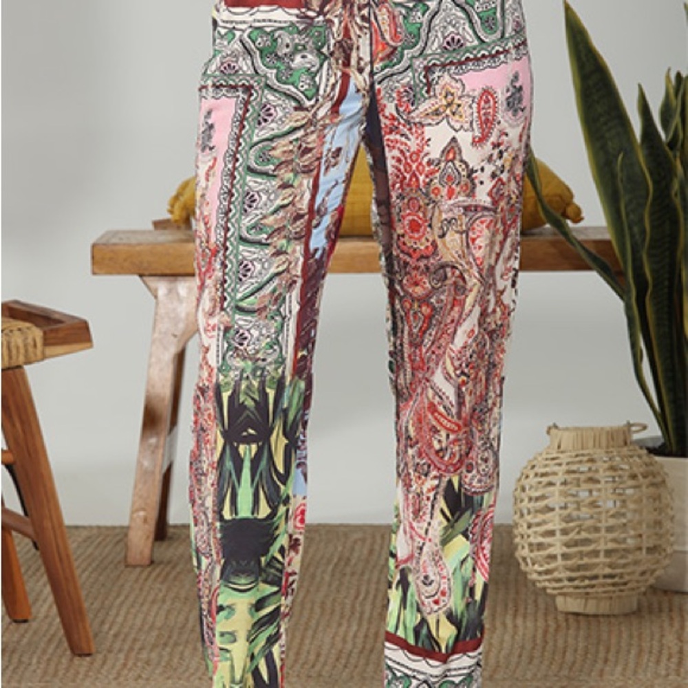 Vibrant Paisley Print Women's Straight Leg Pants
